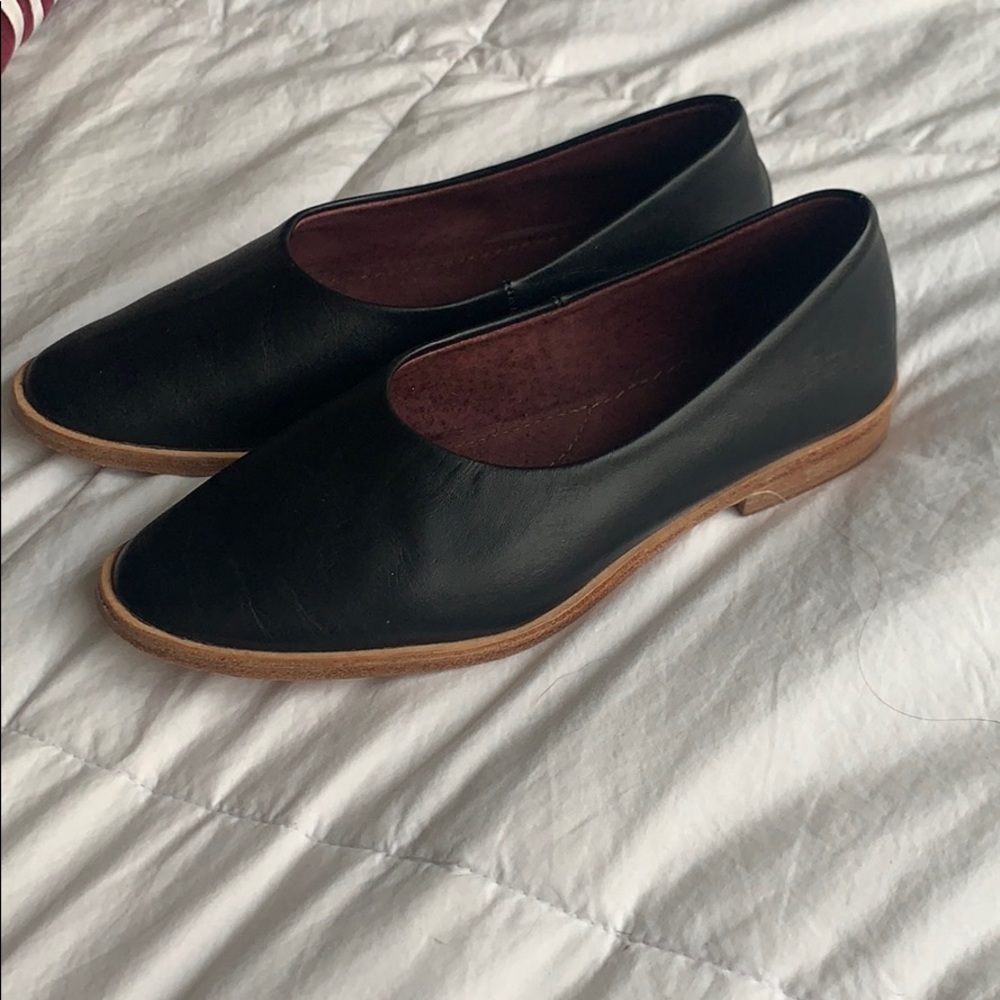 Leather black flats